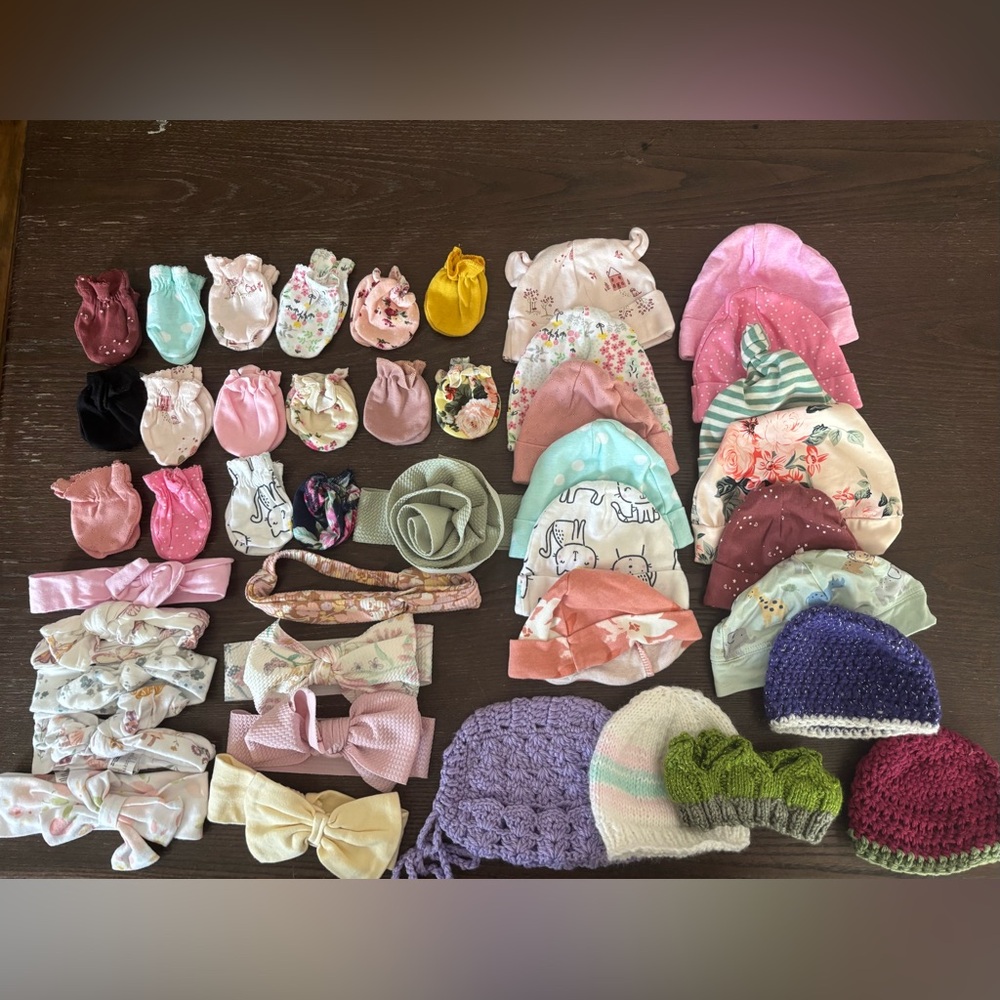 Lot of Baby Hats, Mittens and Headbands